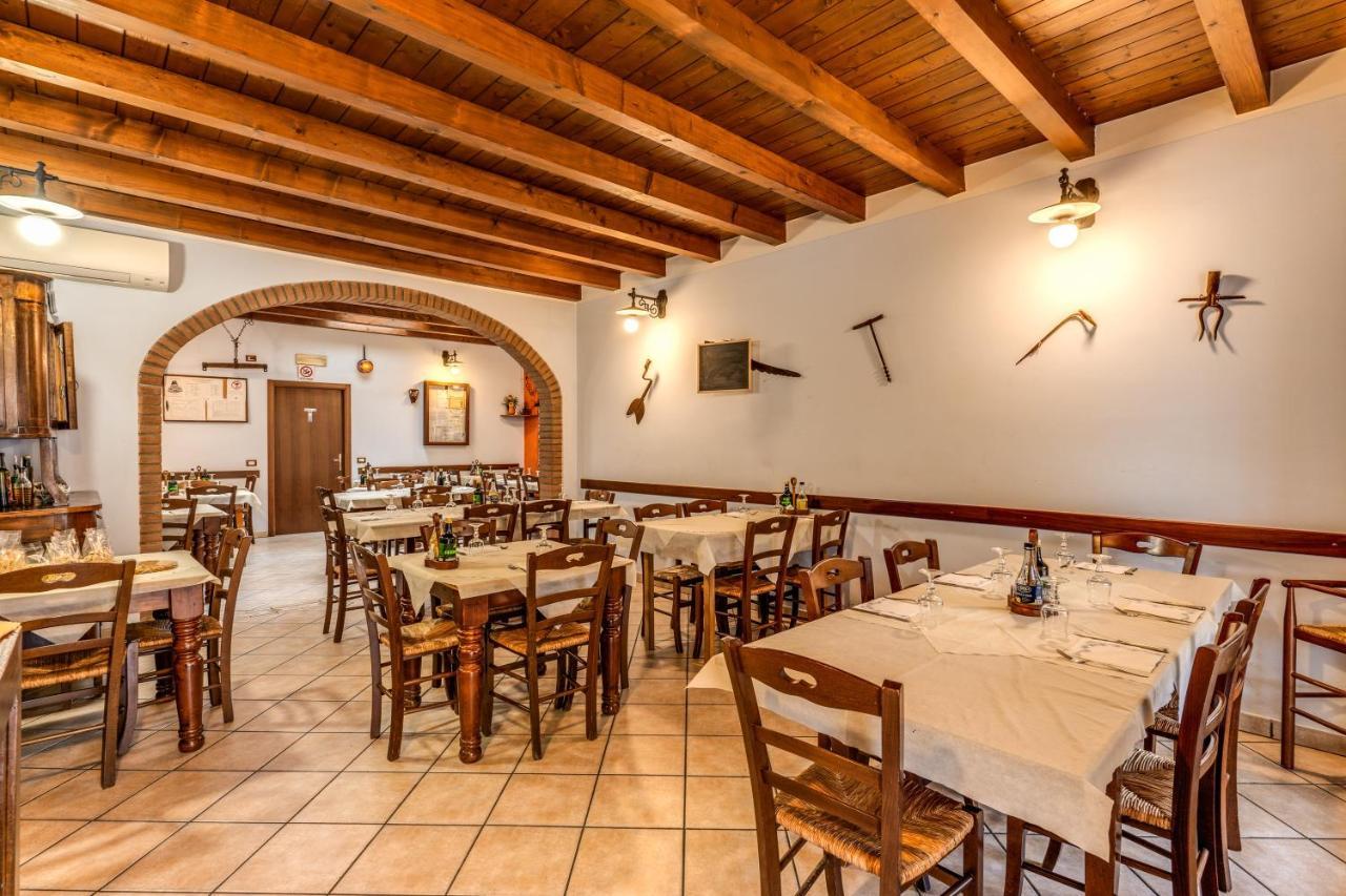 Agriturismo Pozzo Fiorito Castiglione Delle Stiviere Exteriör bild
