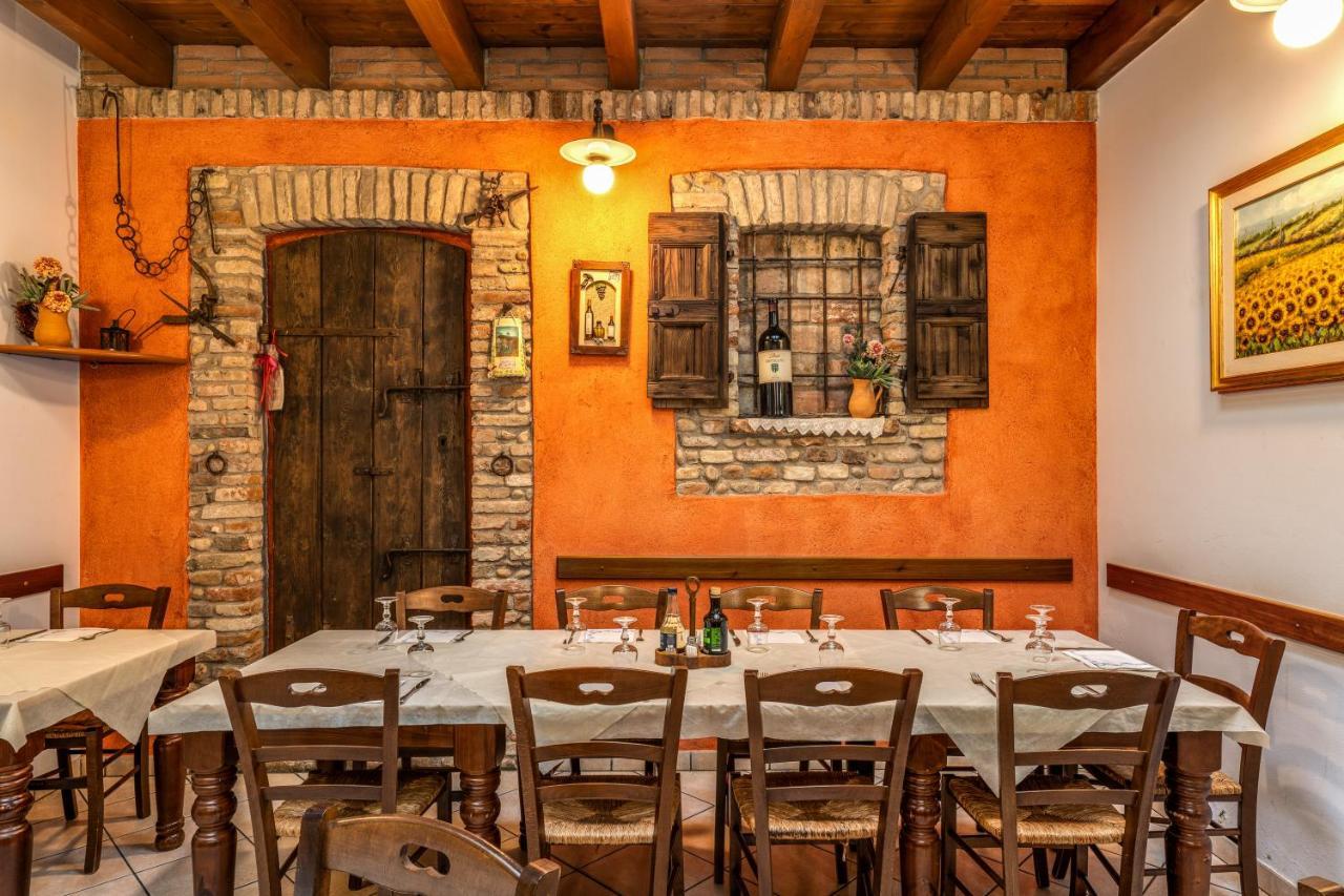 Agriturismo Pozzo Fiorito Castiglione Delle Stiviere Exteriör bild